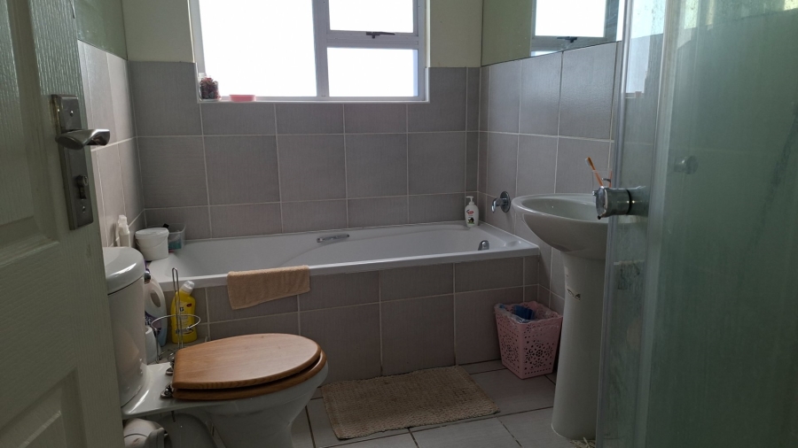 3 Bedroom Property for Sale in Gonubie Eastern Cape